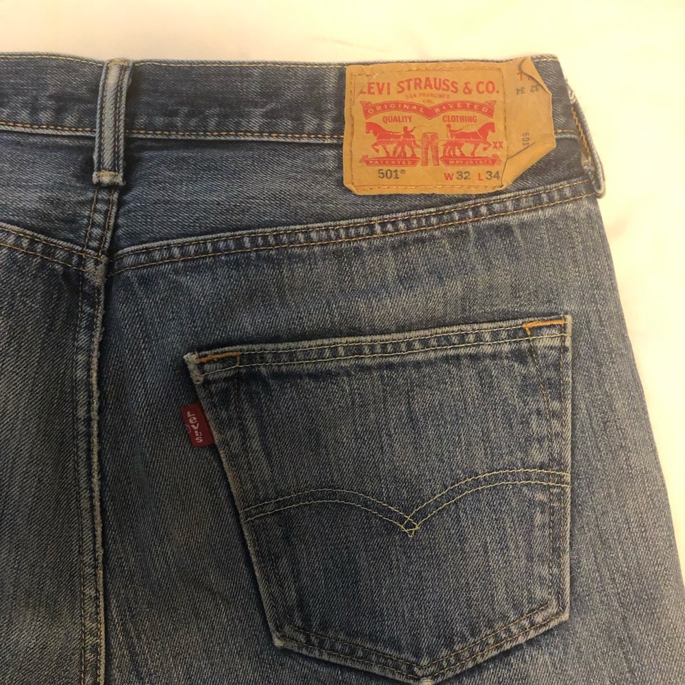 Levis 501 Jeans Button Fly 32x34